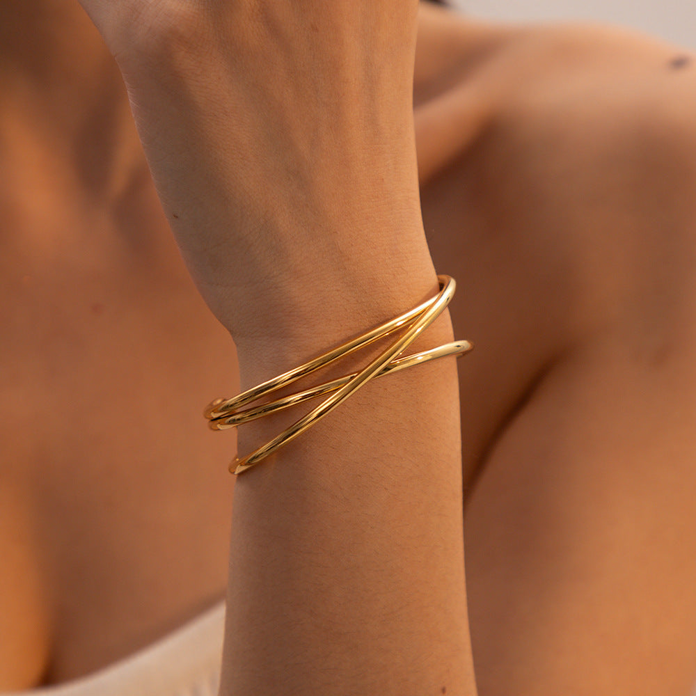 Simple-line open bracelet